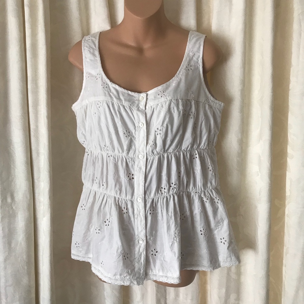 Banana Republic Ivory Eyelet Button Down Blouse M - Picture 1 of 3